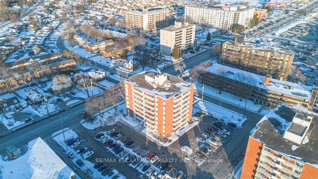 Photo of 8 WOODMAN Drive S #508, Hamilton, ON L8K 4C9 (MLS # X12773466)