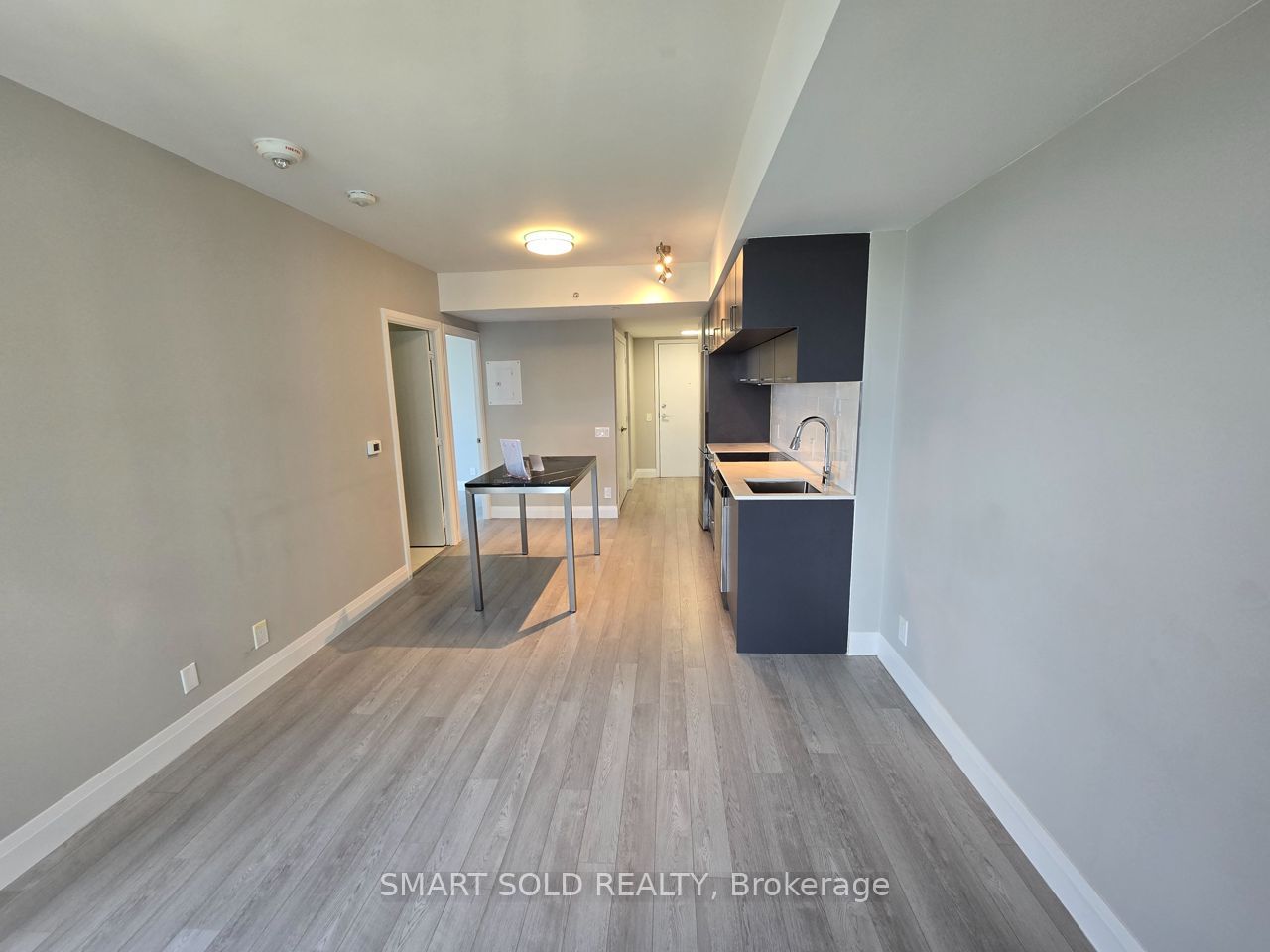 181 Dundas Street E 5003