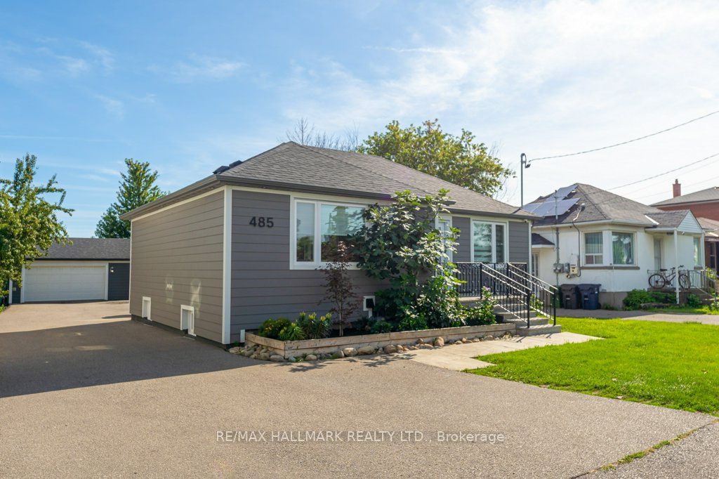 485 Evans Avenue