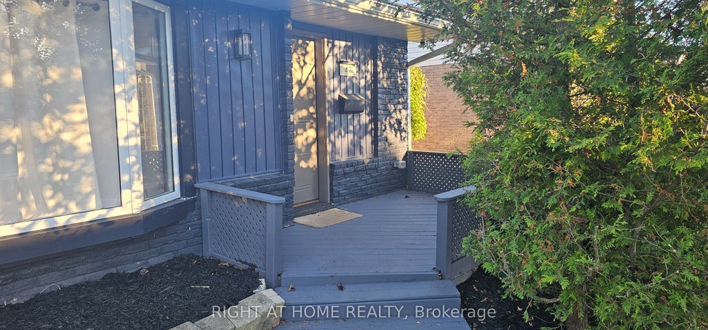 Photo of 47 Simpson Avenue, Clarington, ON L1C 3M5 (MLS # E14114838)