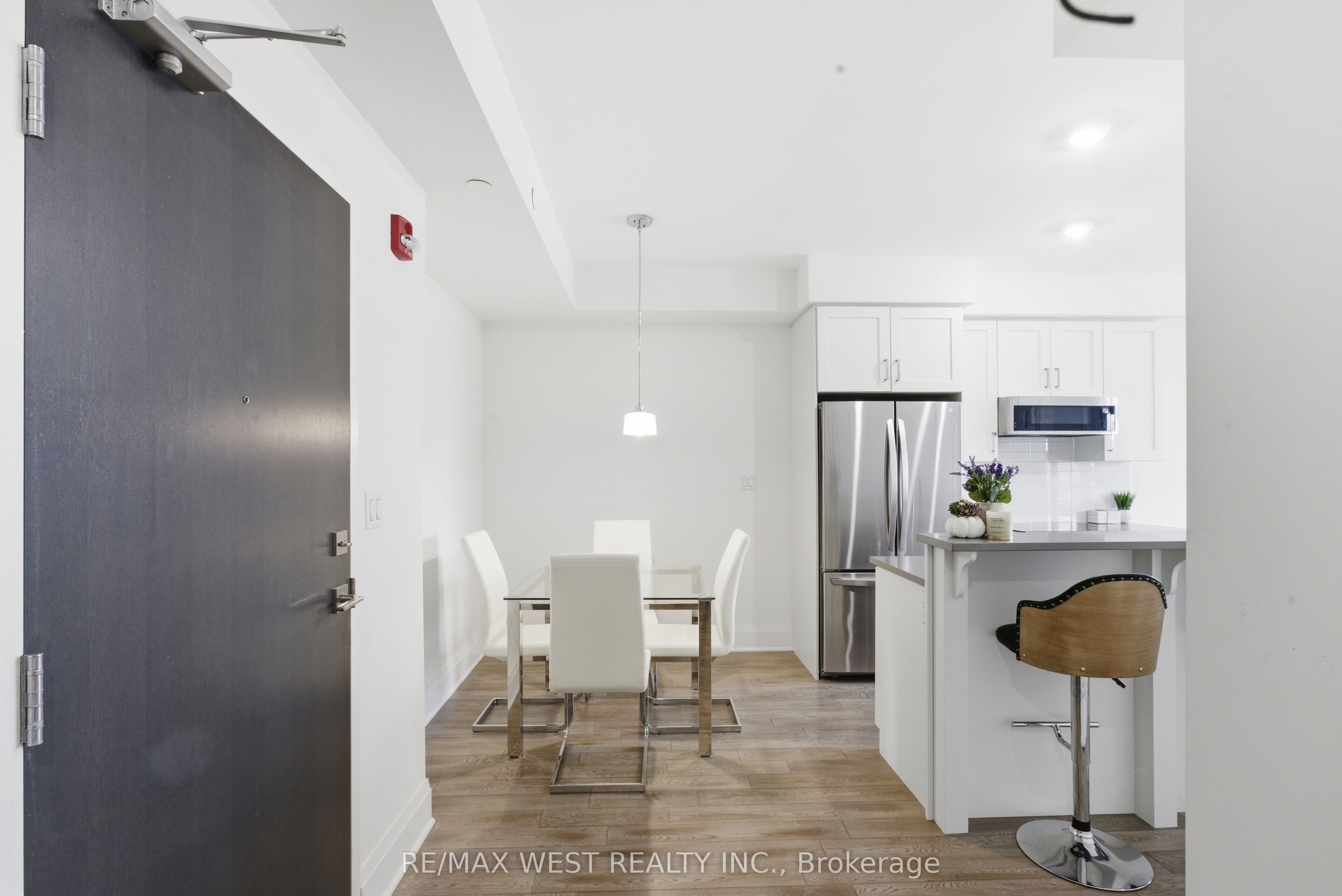 2 Adam Sellers Street 412