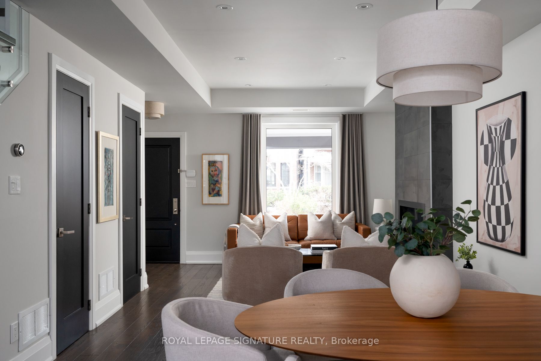 77 Dearbourne Avenue