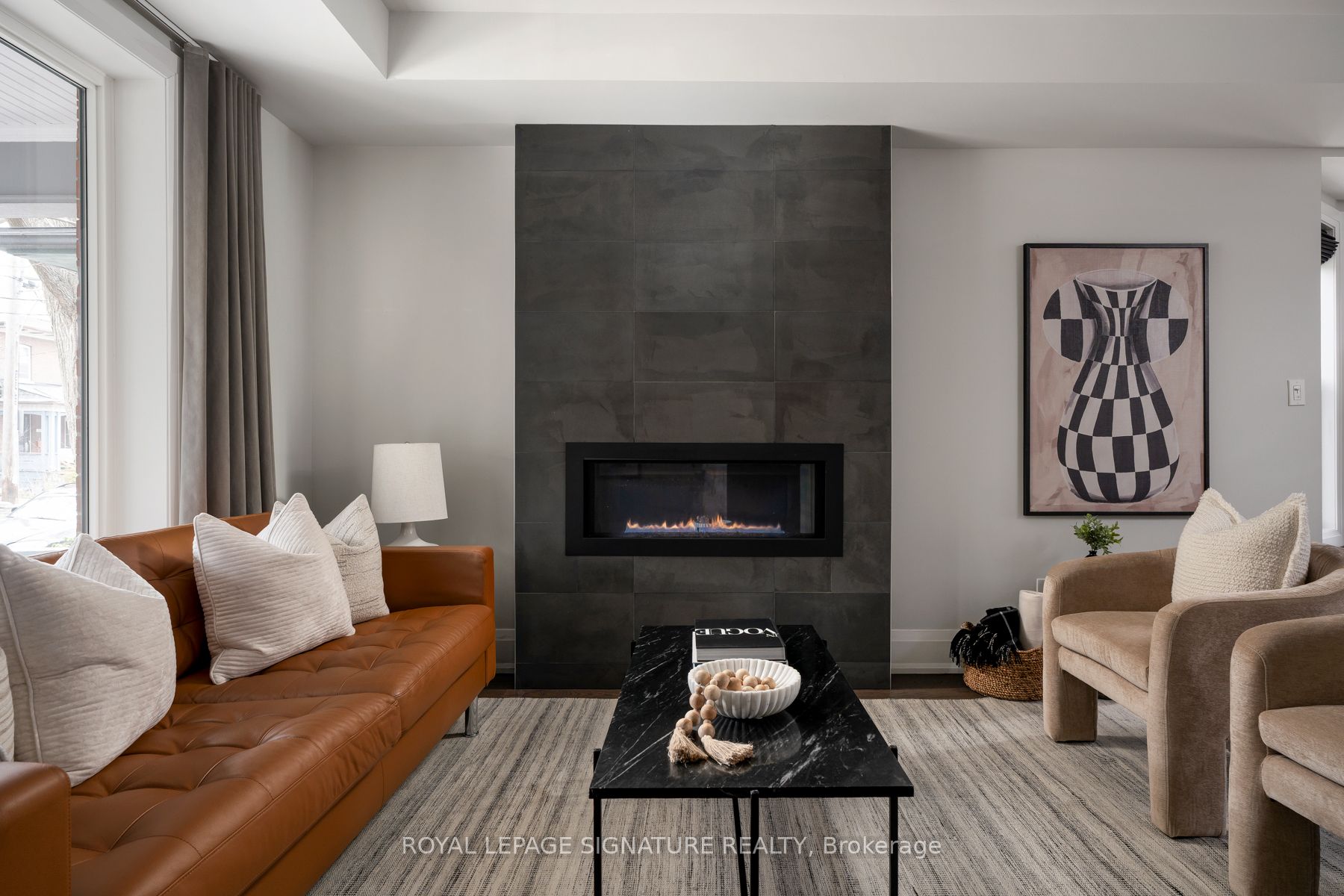 77 Dearbourne Avenue