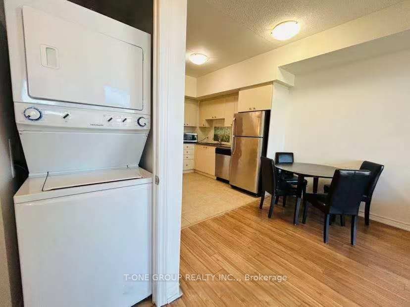 8323 Kennedy Road W 321