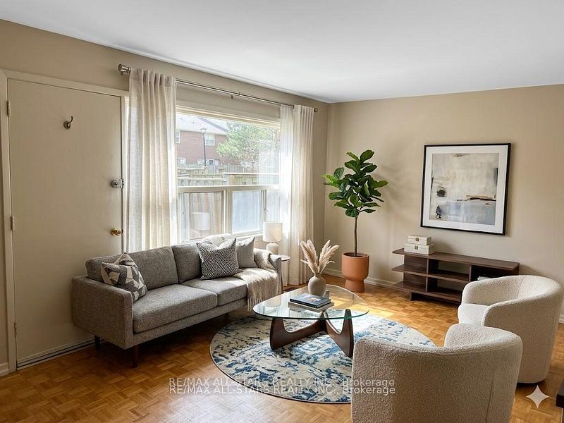 Photo of 61 Eden Park Drive, Brampton, ON L6T 3A5 (MLS # W13410908)