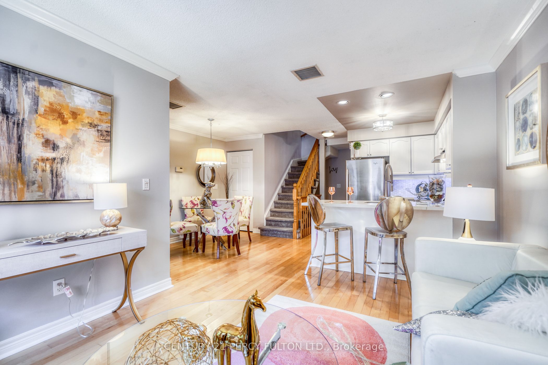 232 St George Street N TH22