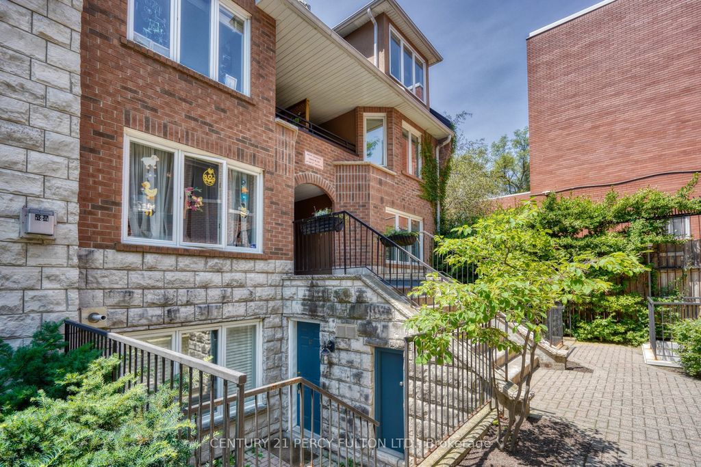 Photo of 232 N St George Street N #TH22, Toronto, ON M5R 2N5 (MLS # C12998806)