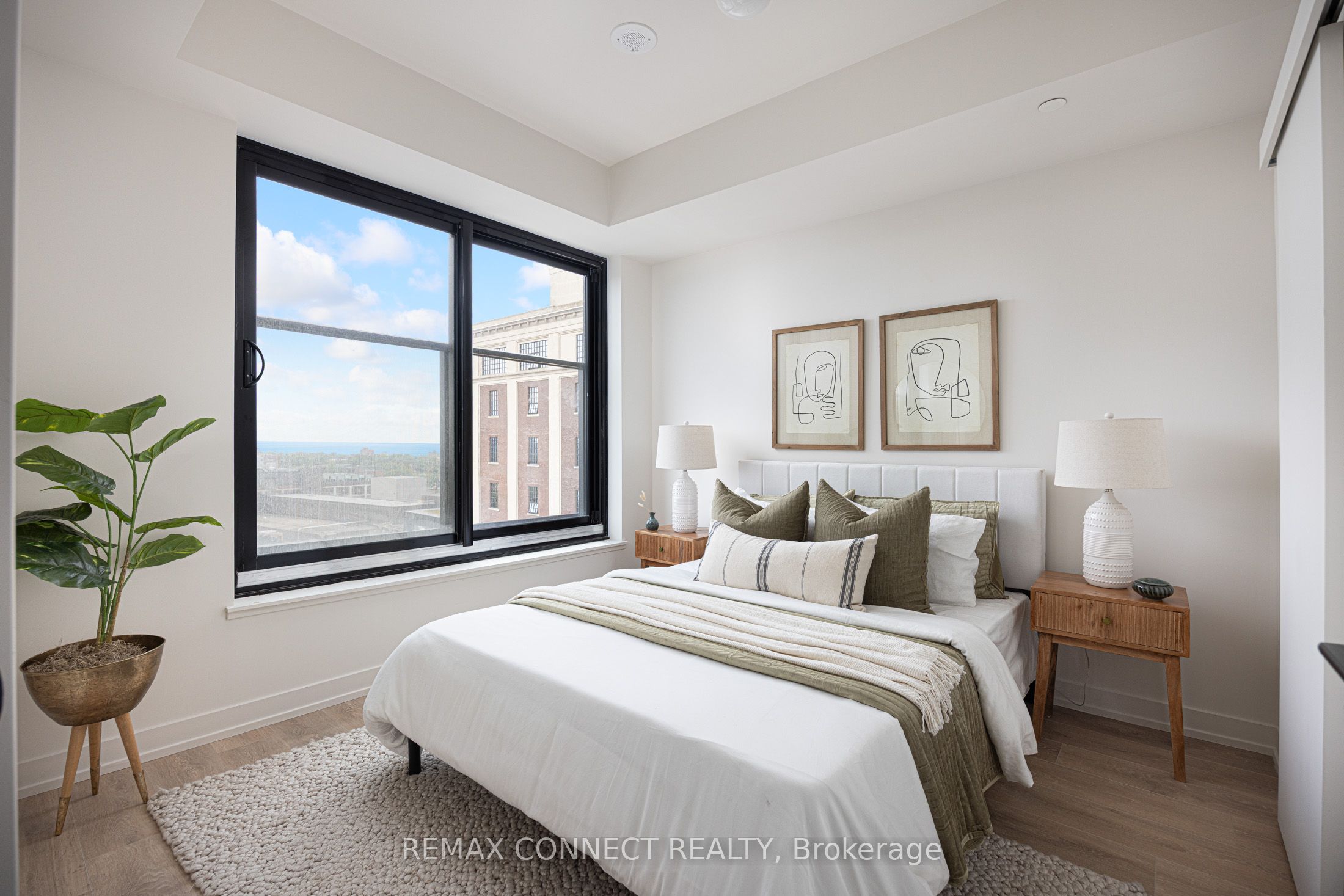 181 Sterling Road 1107