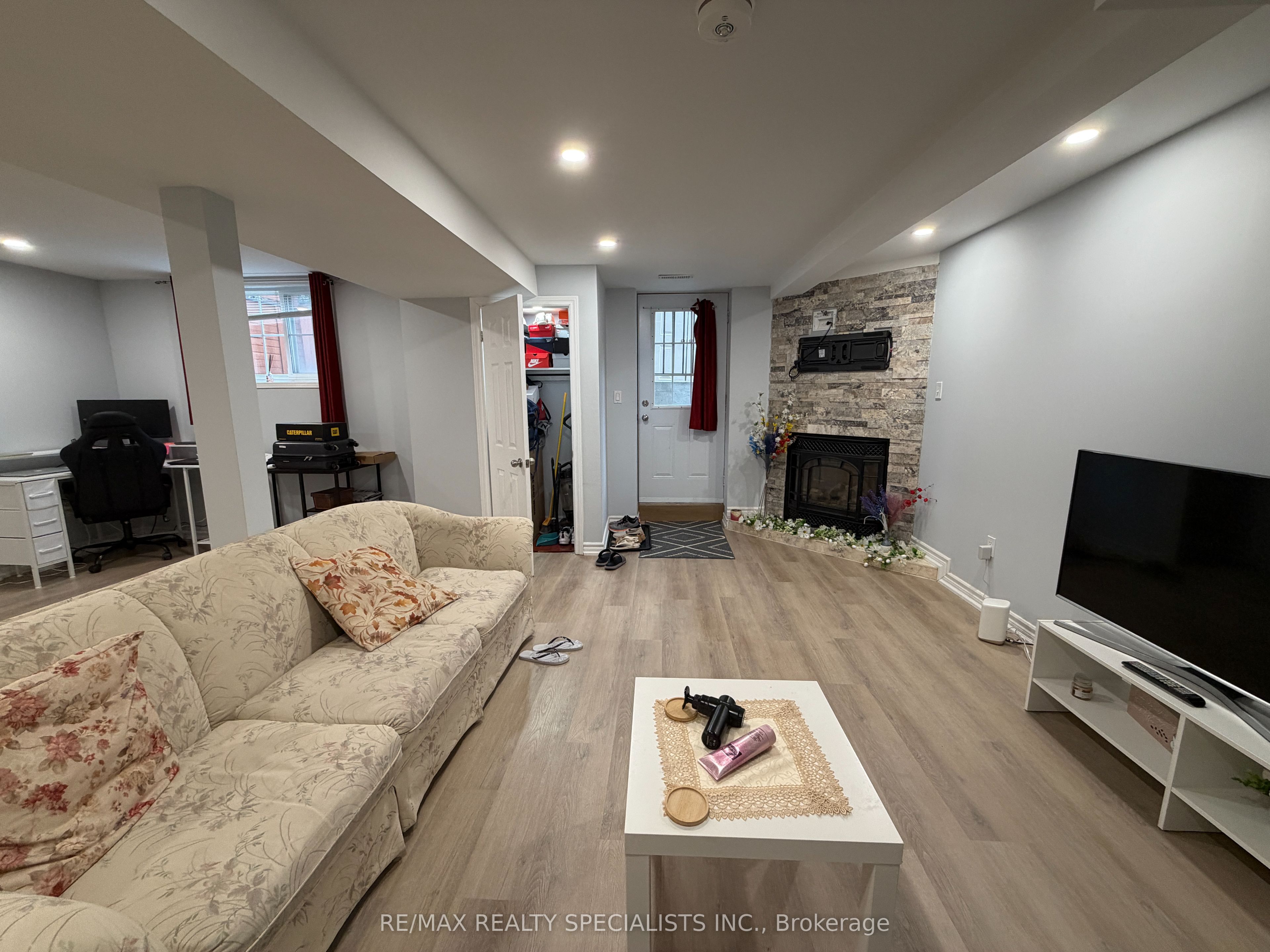 934 Boyer Boulevard BSMT