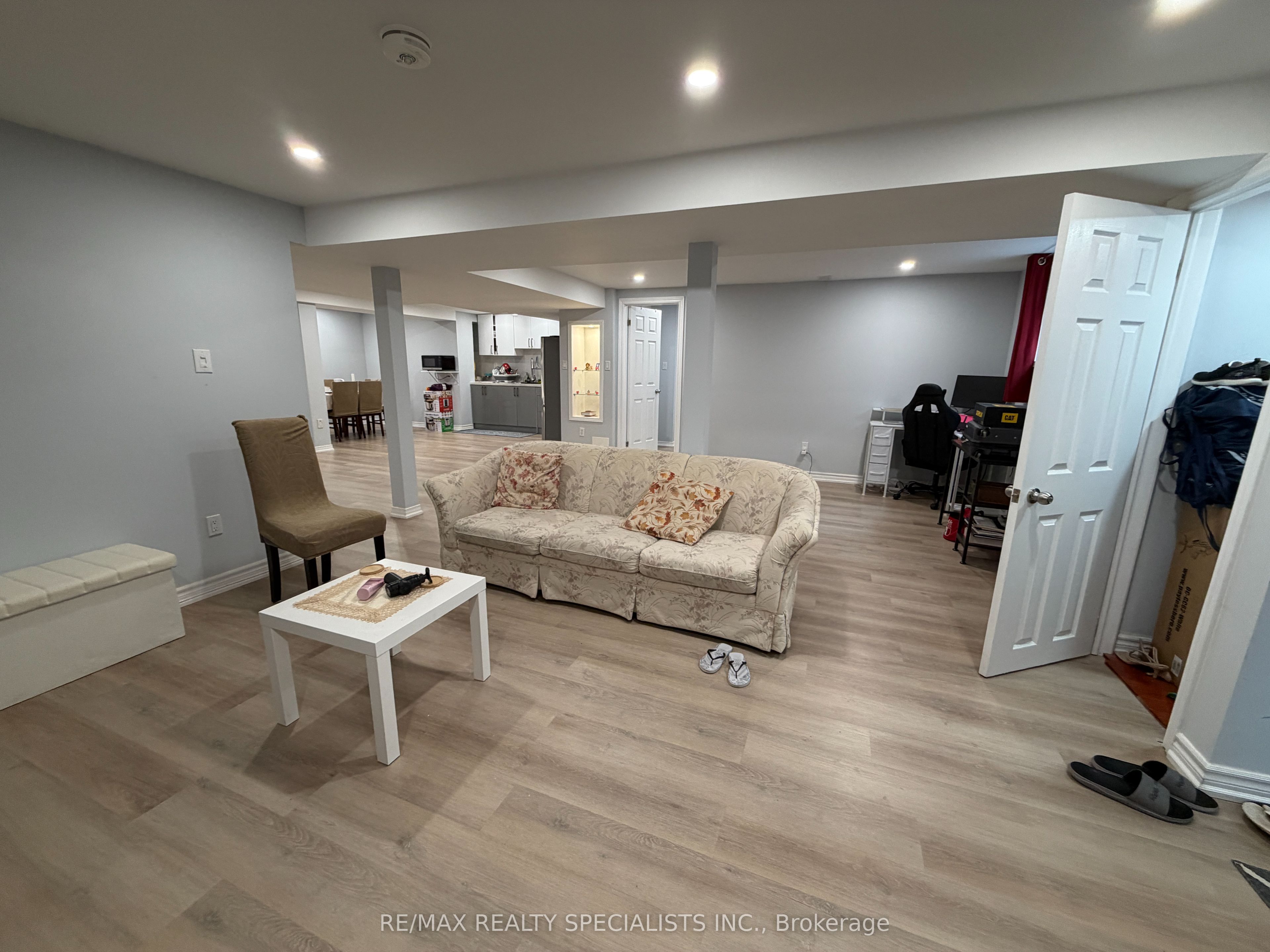 934 Boyer Boulevard BSMT