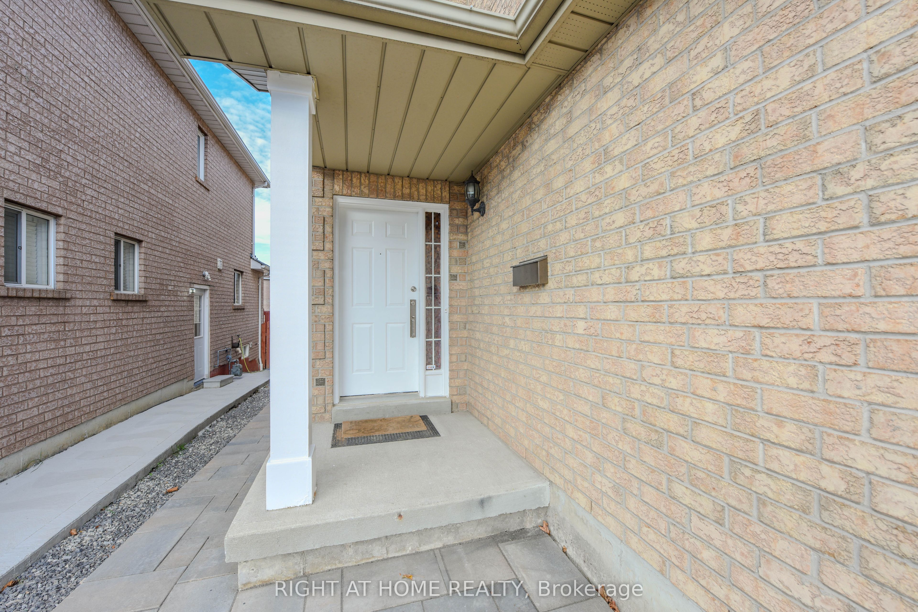 903 Blyleven Boulevard