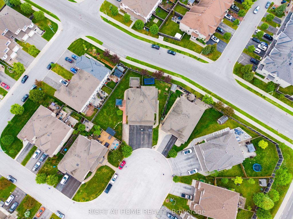Photo of 188 Patriot Place, Kanata, ON K2M 0B9 (MLS # X13226194)