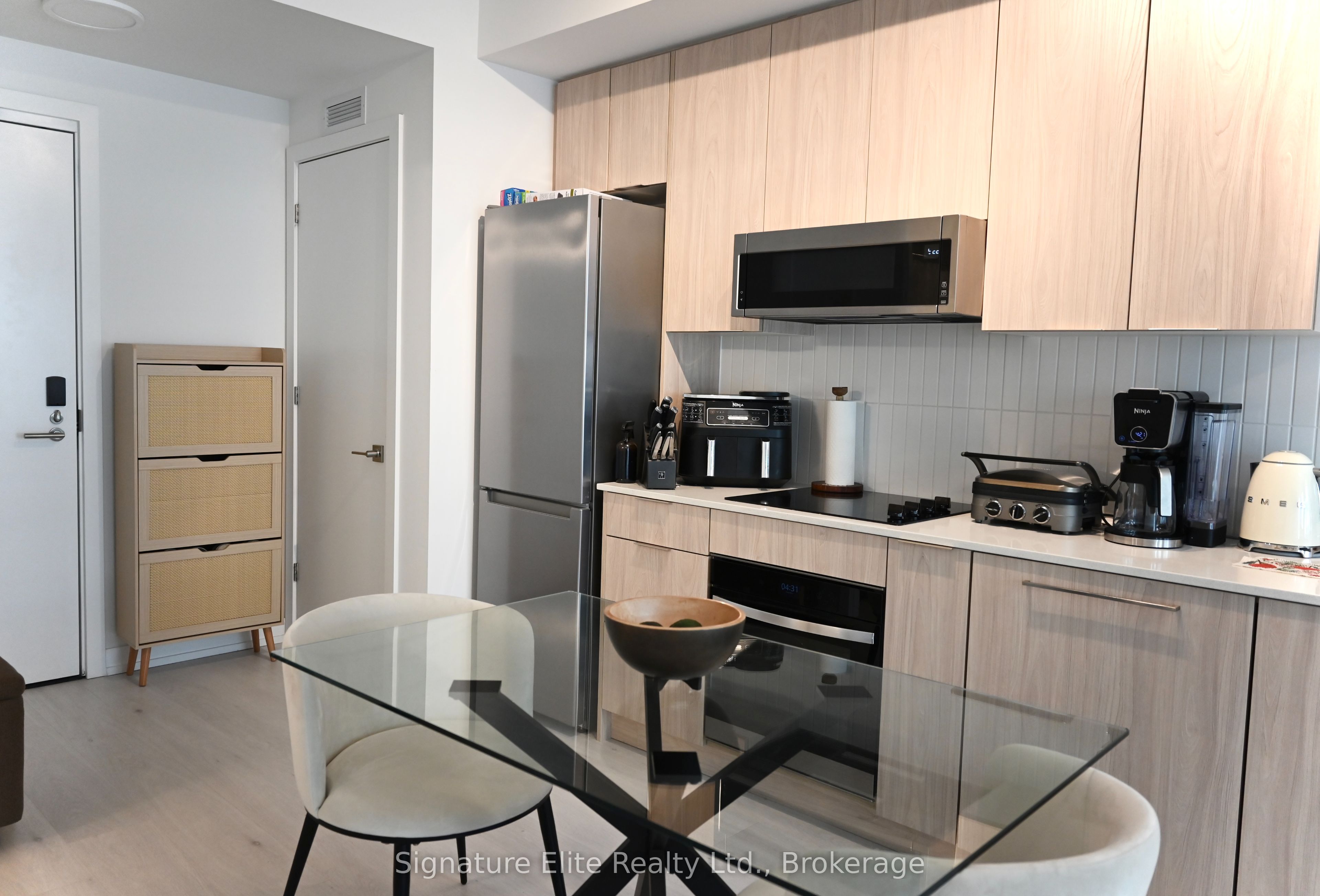 2501 Saw Whet Boulevard 520