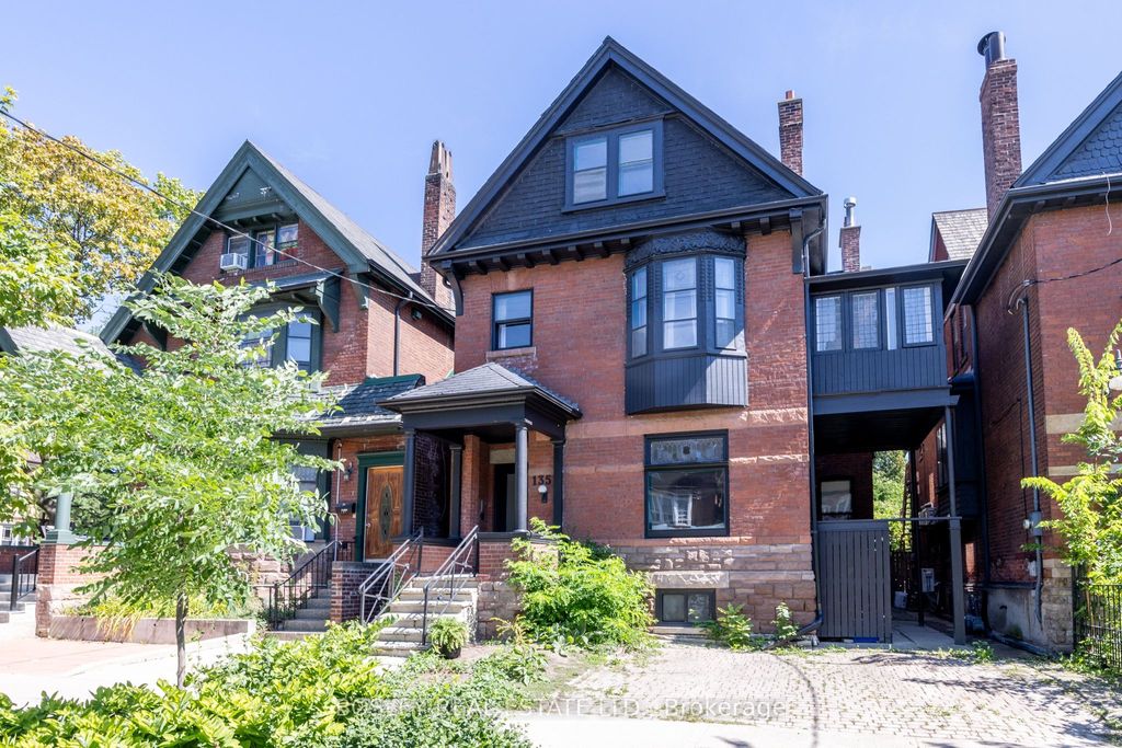 Photo of 135 Madison Avenue, Toronto, ON M5R 2S3 (MLS # C12952628)