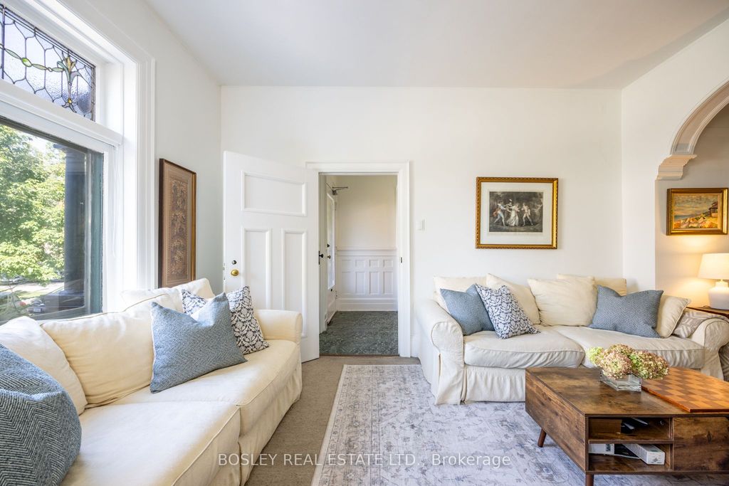 Photo of 135 Madison Avenue, Toronto, ON M5R 2S3 (MLS # C12952628)