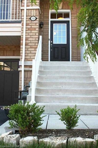 2321 Saddlecreek Crescent