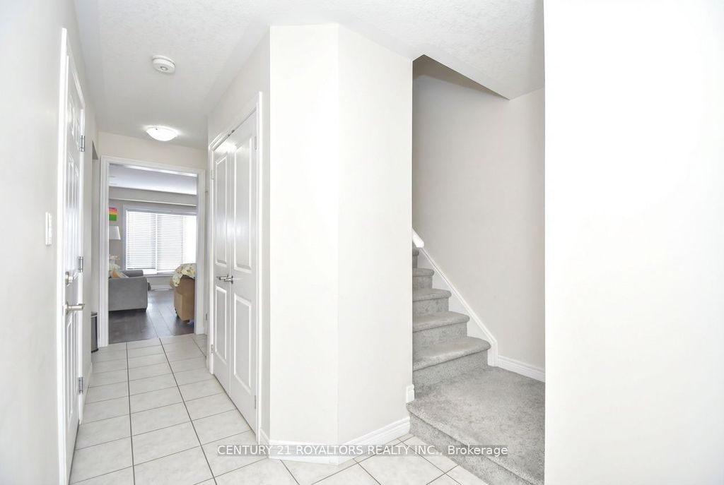 Photo of 1584 Dunkirk Avenue, Woodstock, ON N4T 0L1 (MLS # X13080050)