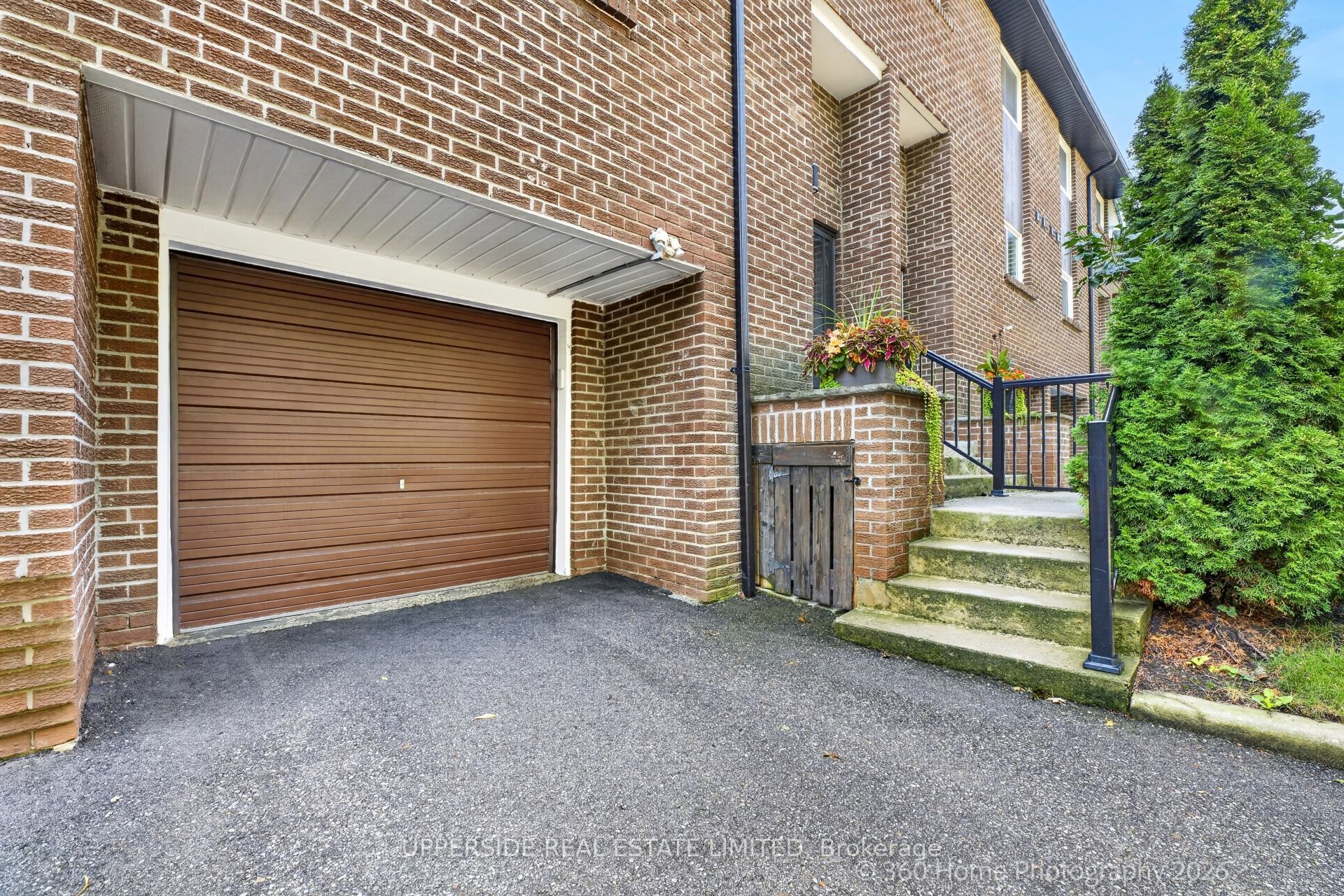 119 Henderson Avenue 7