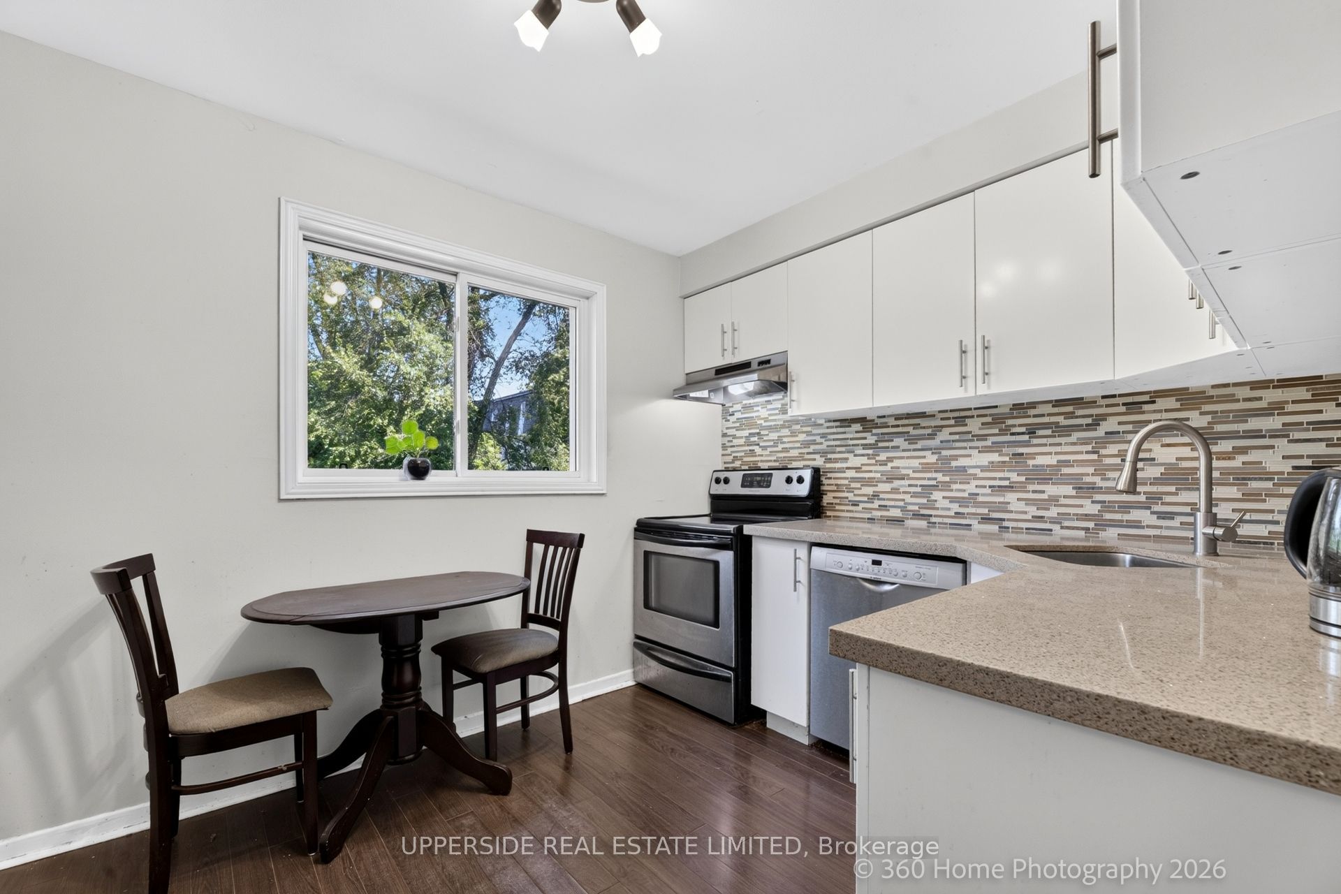 119 Henderson Avenue 7