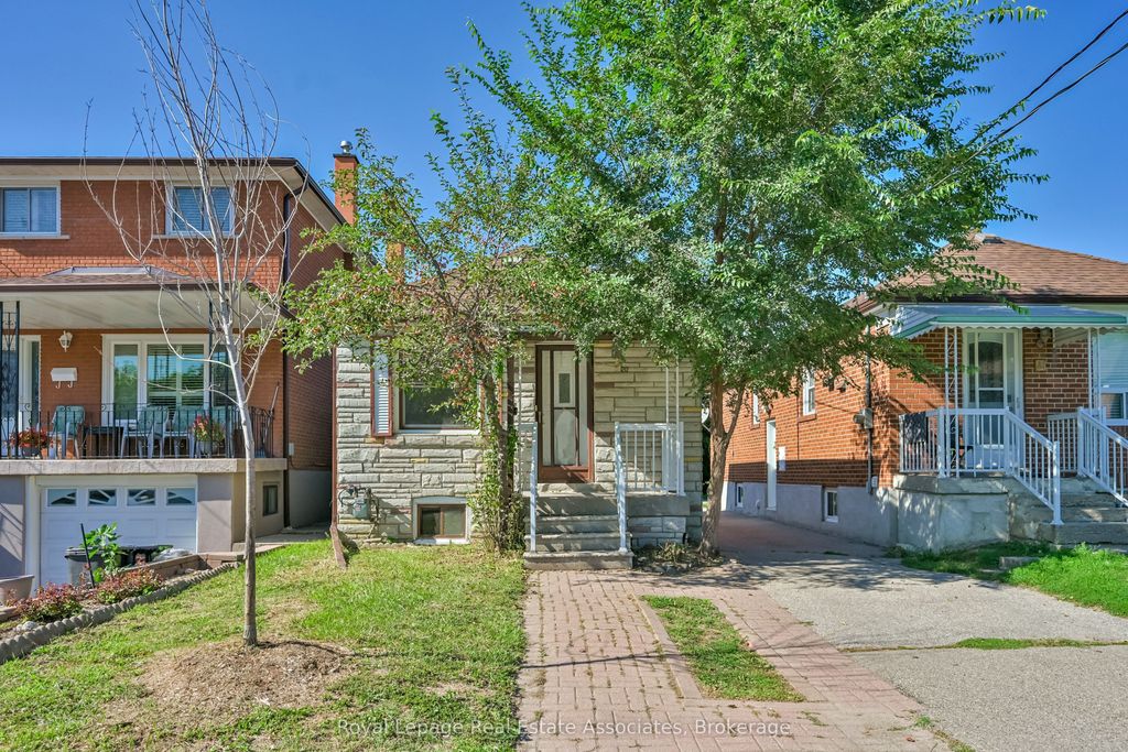 Photo of 20 East Drive, Toronto, ON M6N 2N7 (MLS # W12972198)