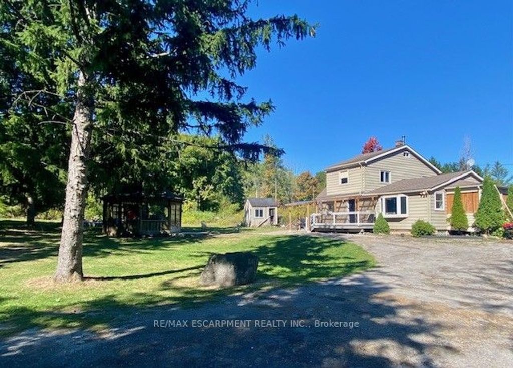 Photo of 4011 Millar Crescent, Burlington, ON L7R 3X4 (MLS # W12435206)