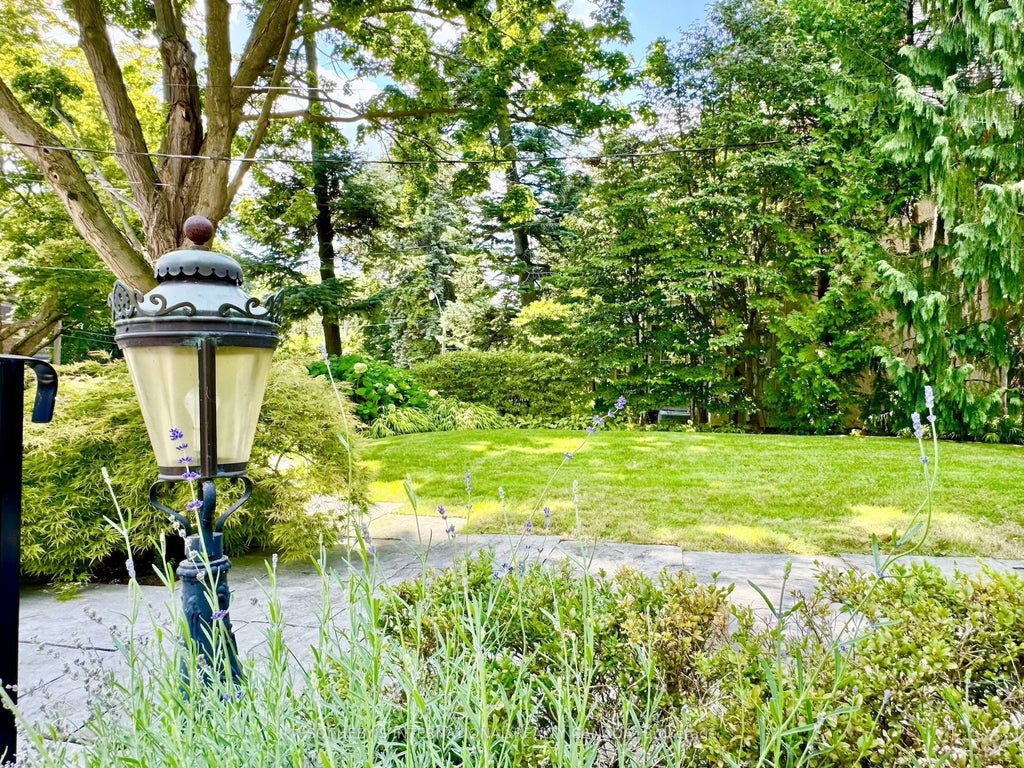 Photo of 186 Rosedale Heights Drive, Toronto, ON M4T 1C9 (MLS # C13778234)