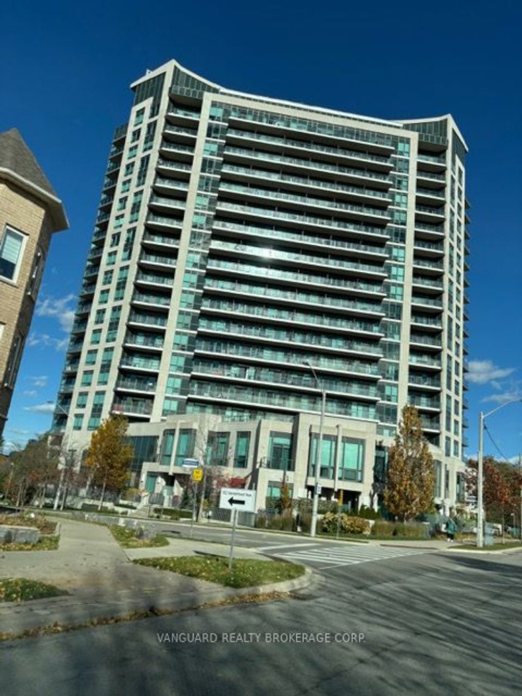 Photo of 160 Vanderhoof Avenue #1916, Toronto, ON M4G 0B7 (MLS # C12538392)