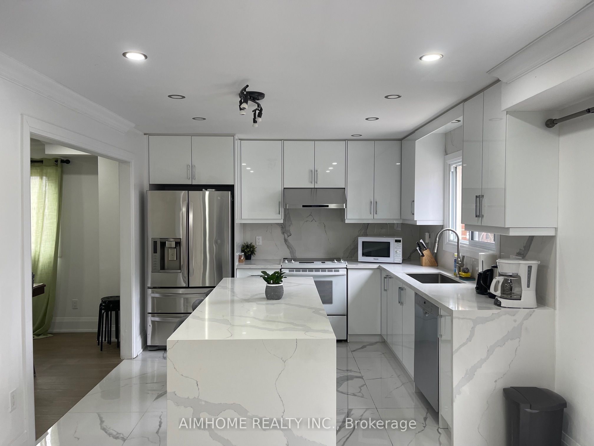 166 Fincham Avenue Main