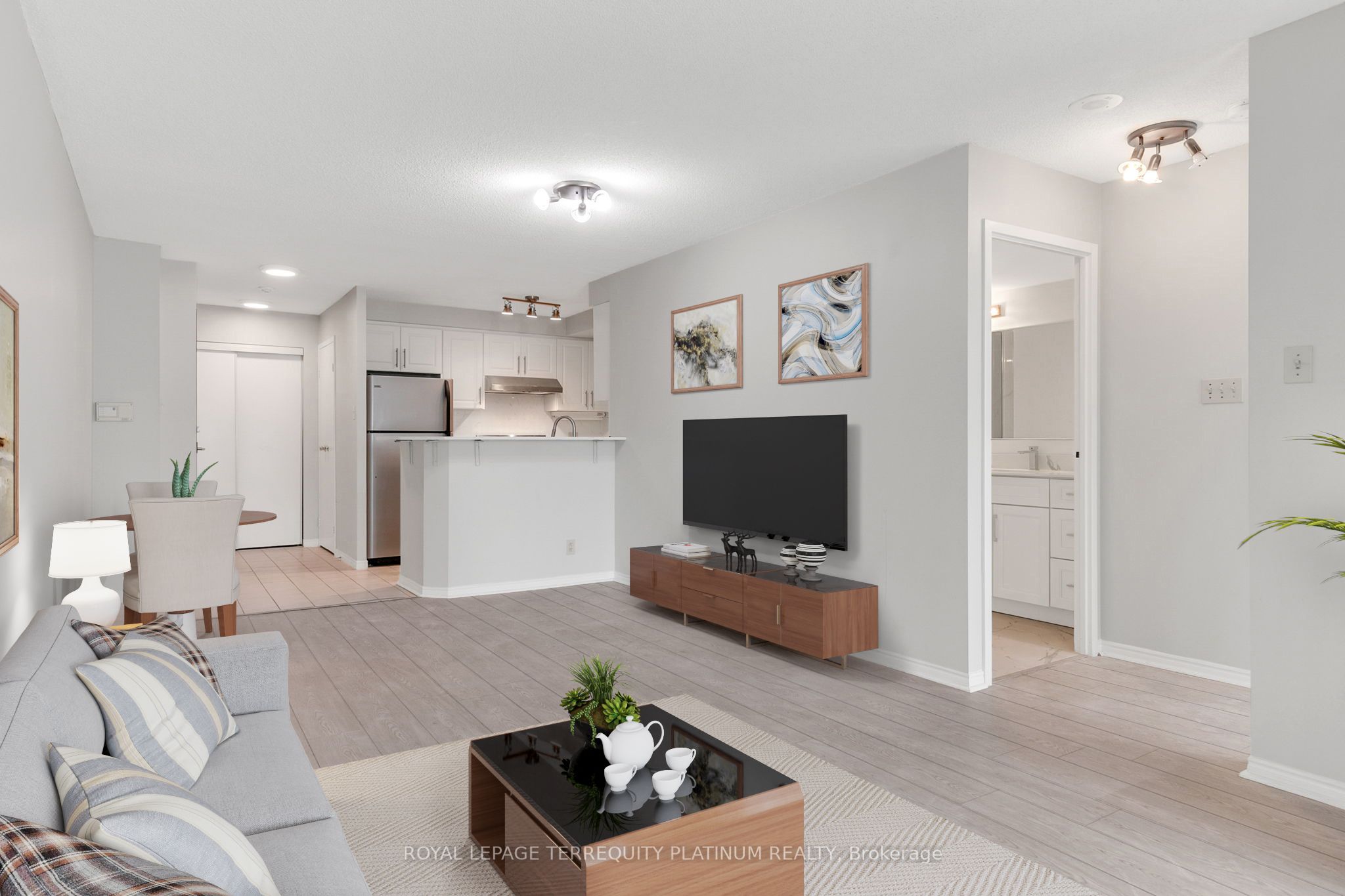 10 Yonge Street 1008
