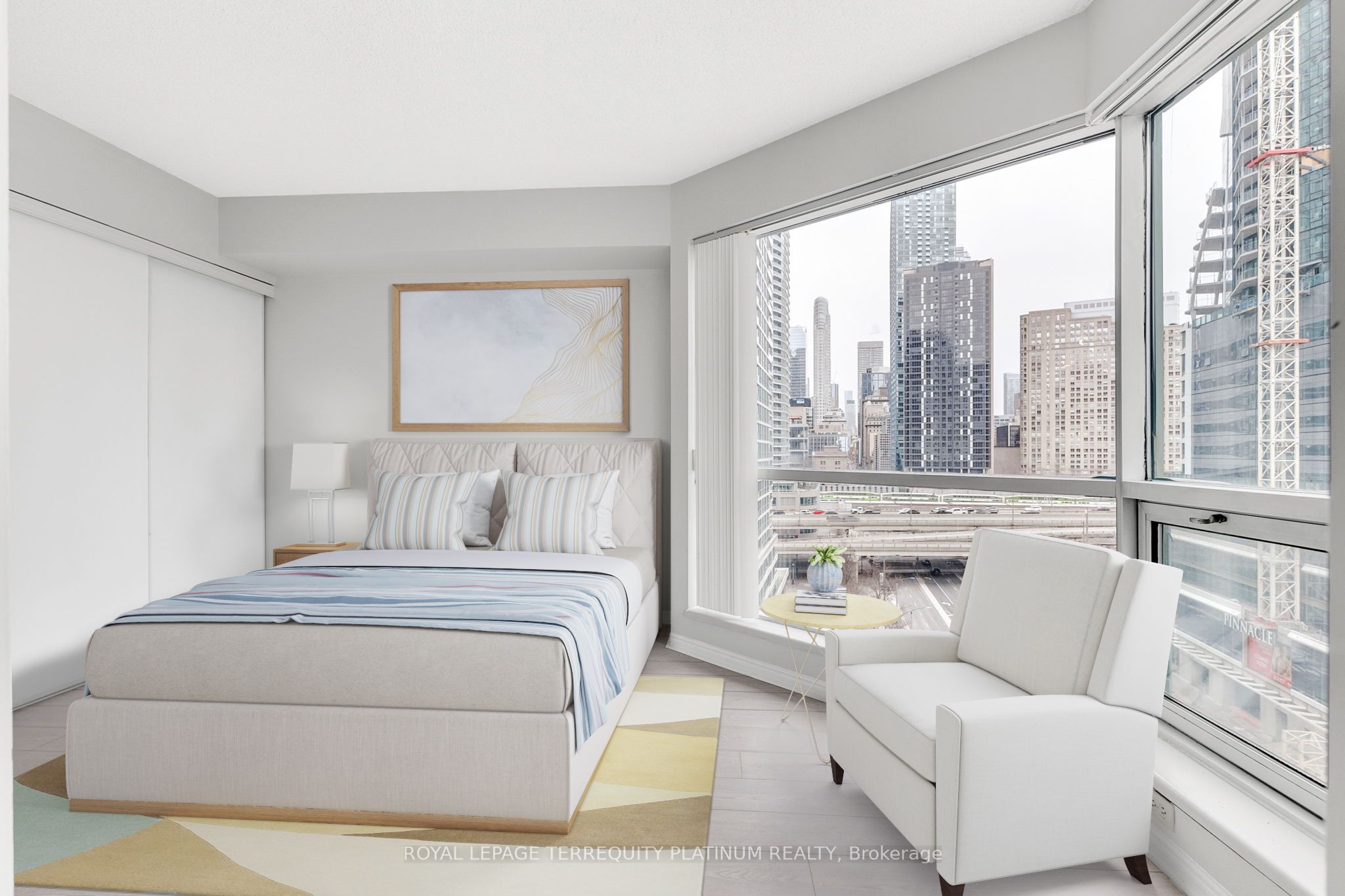 10 Yonge Street 1008