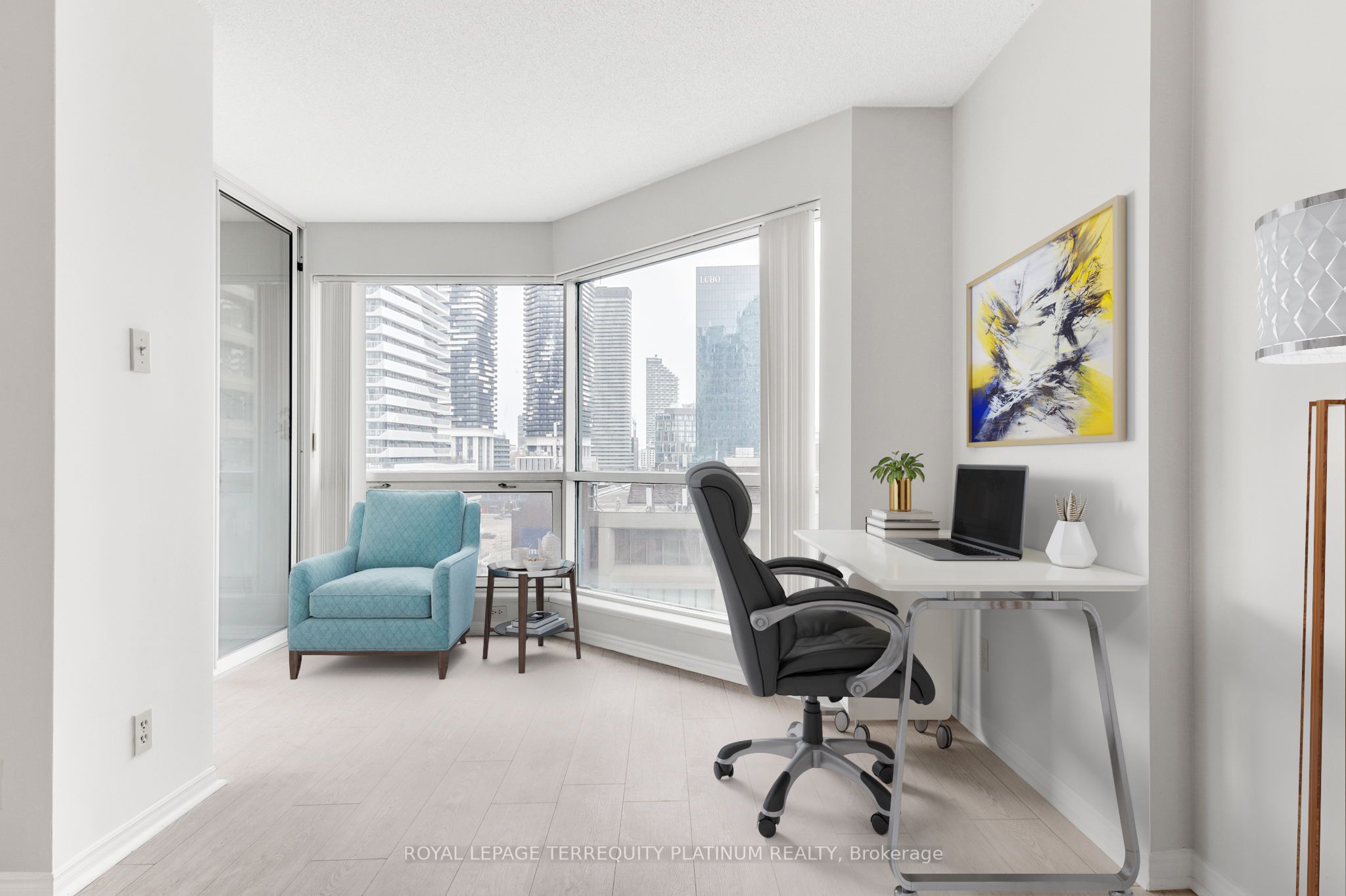 10 Yonge Street 1008