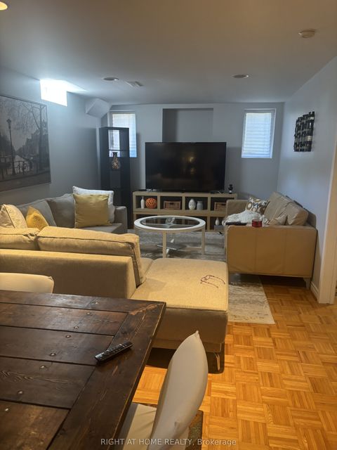 13 Beechgrove Crescent BSMT Markham ON L3R 4Z1