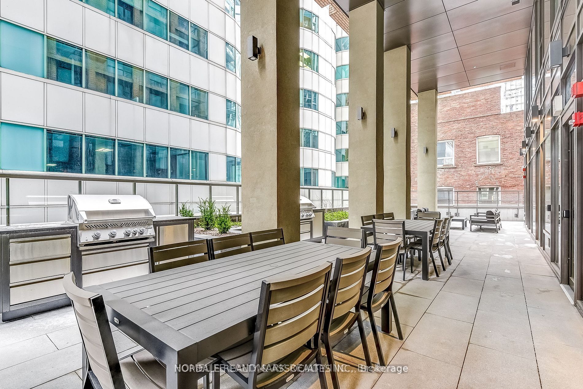 28 Widmer Street SPH29