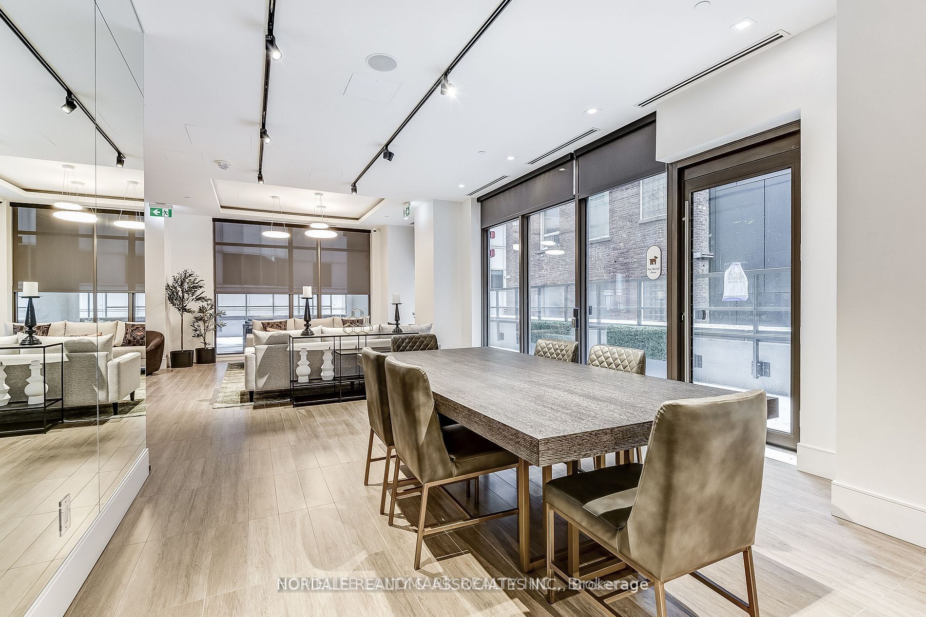 28 Widmer Street SPH29