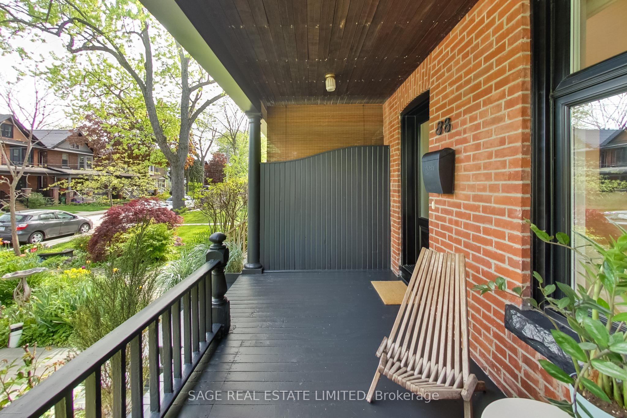88 Galley Avenue