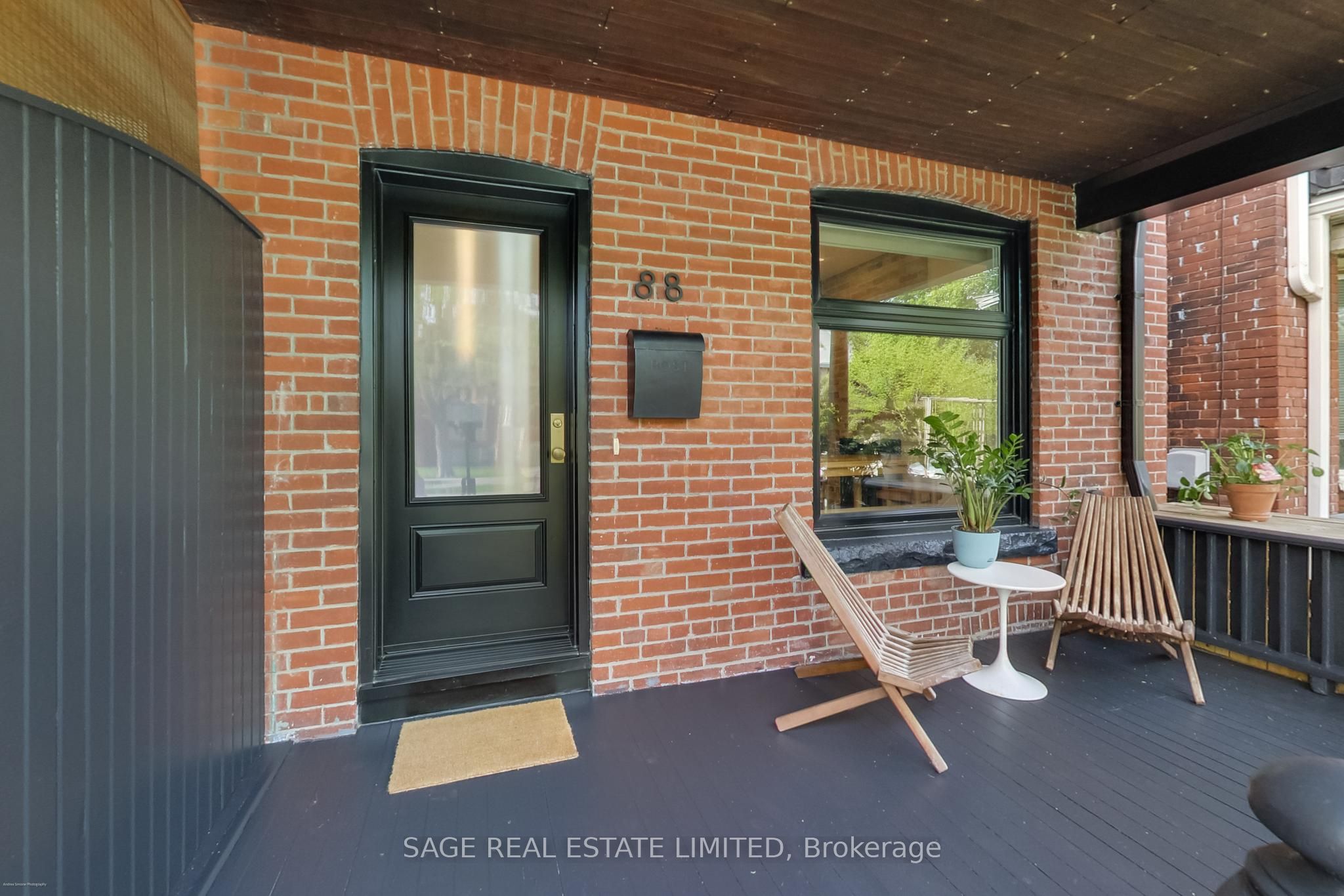 88 Galley Avenue