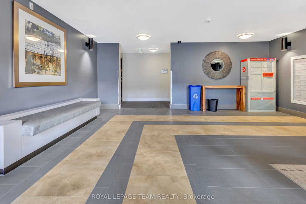 Photo of 2785 Baseline Road #215, Parkway Park - Queensway Terrace S and Area, ON K2H 0B7 (MLS # X13716336)