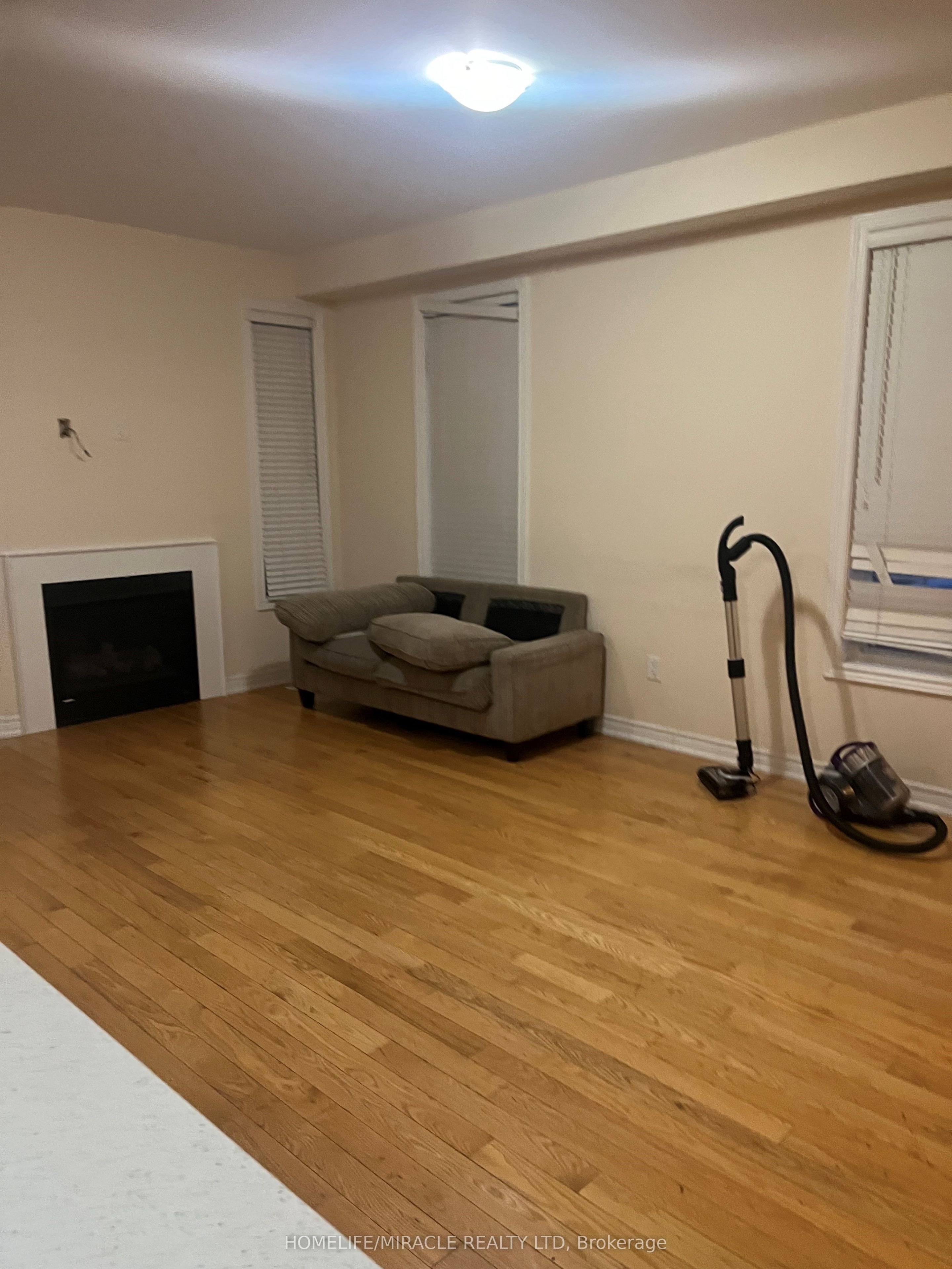 37 Vezna Crescent Upper