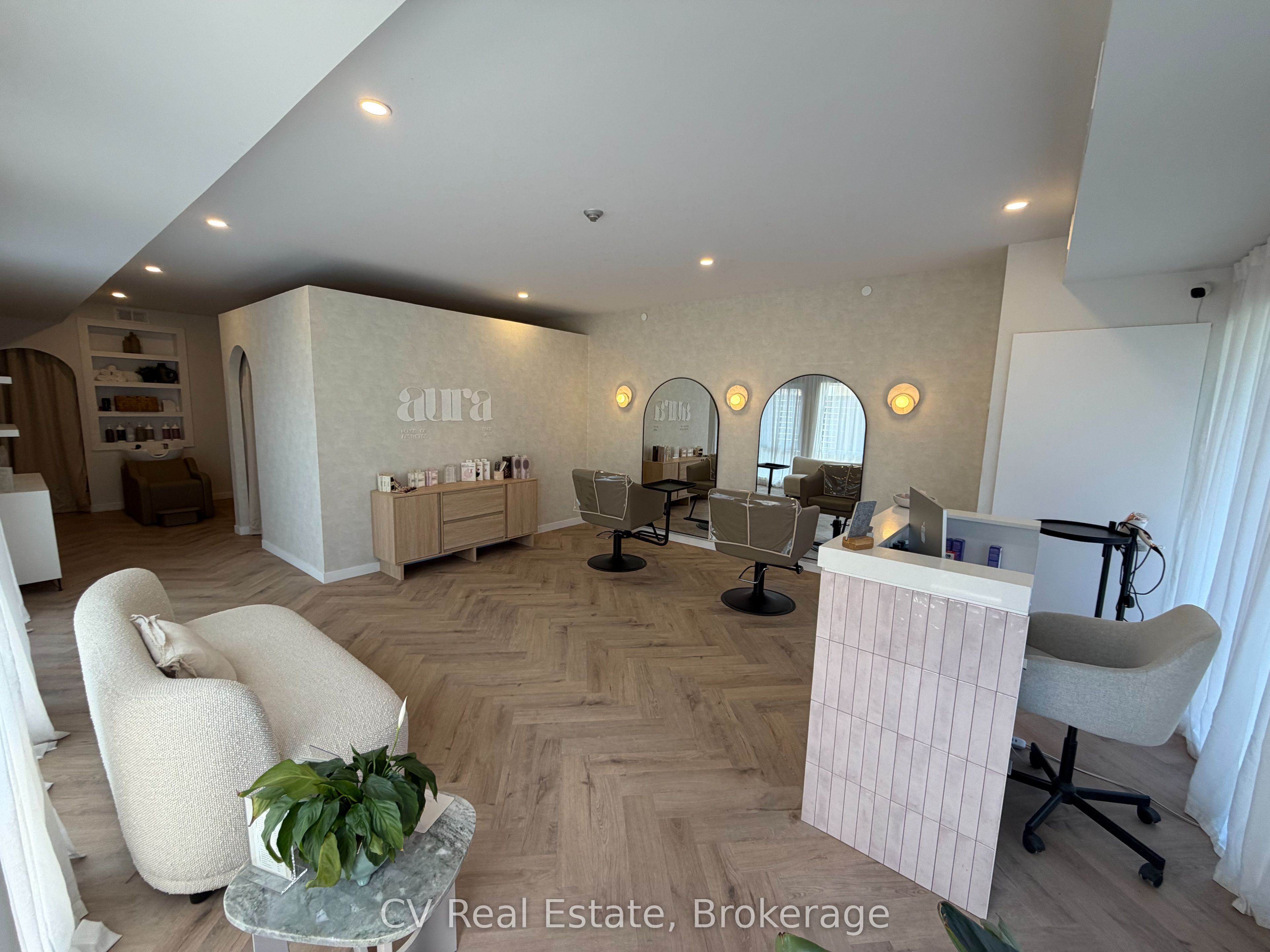 Photo 1 of 5 — 61 Orchard Park Drive 102, Toronto, ON M1E 2P6