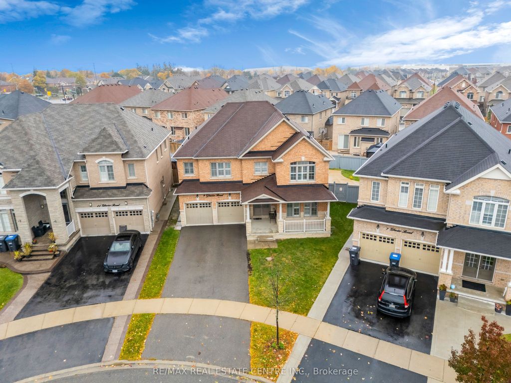 Photo of 9 Glacier Road, Brampton, ON L6X 5N1 (MLS # W13159660)