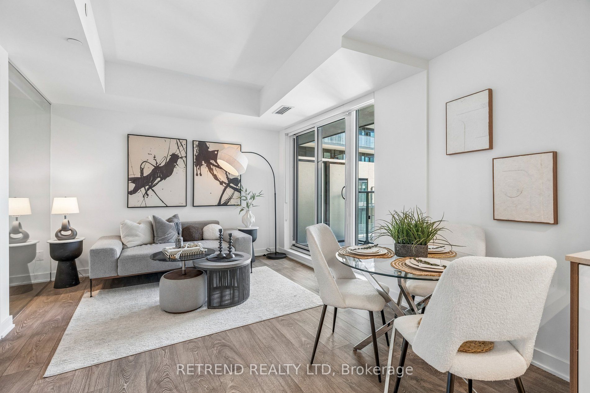 543 Richmond Street W 1021