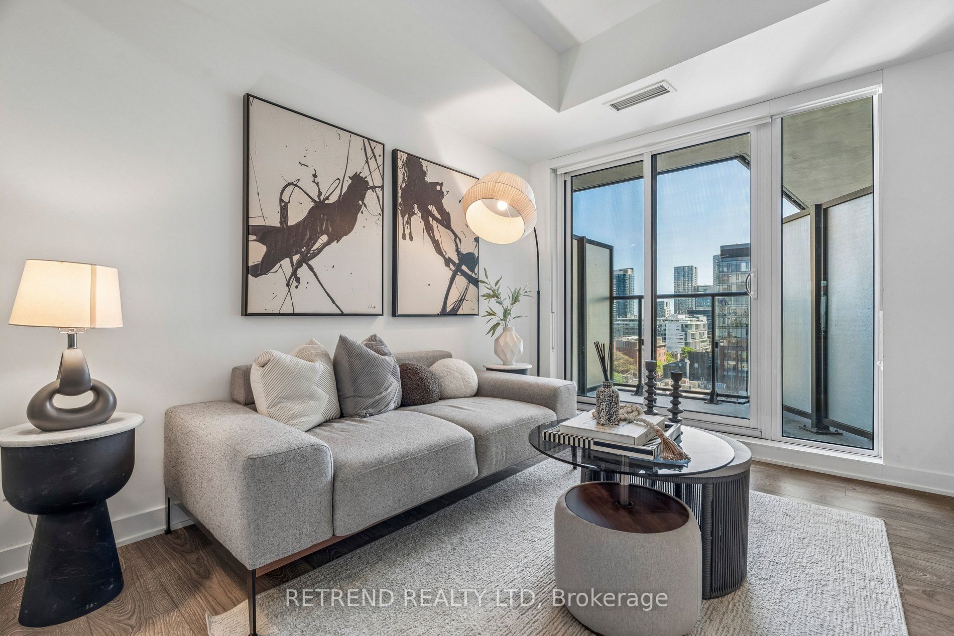 543 Richmond Street W 1021