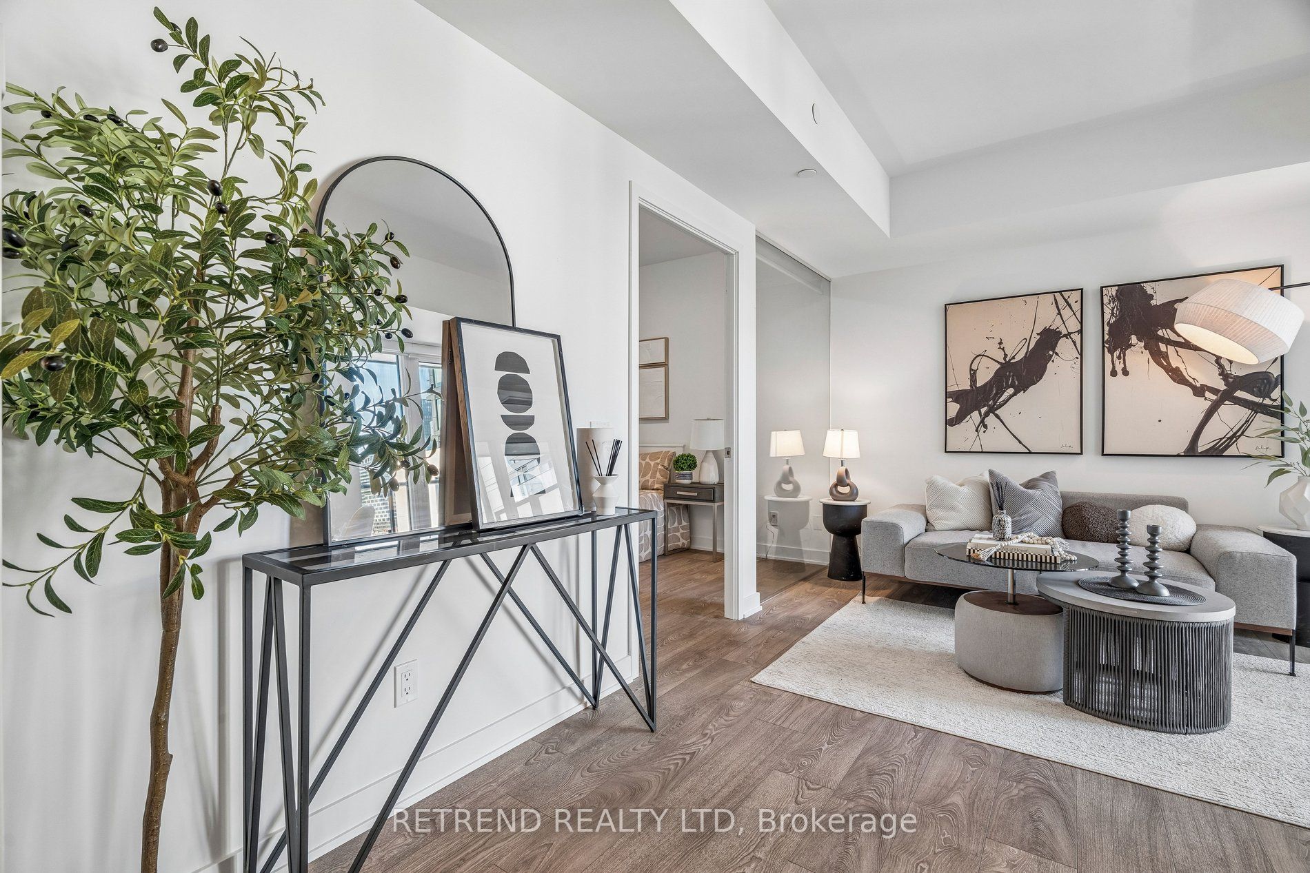 543 Richmond Street W 1021