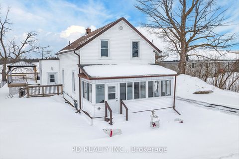 Property photo of 49 sturgeon road n, kawartha lakes, ON k0l 2w0