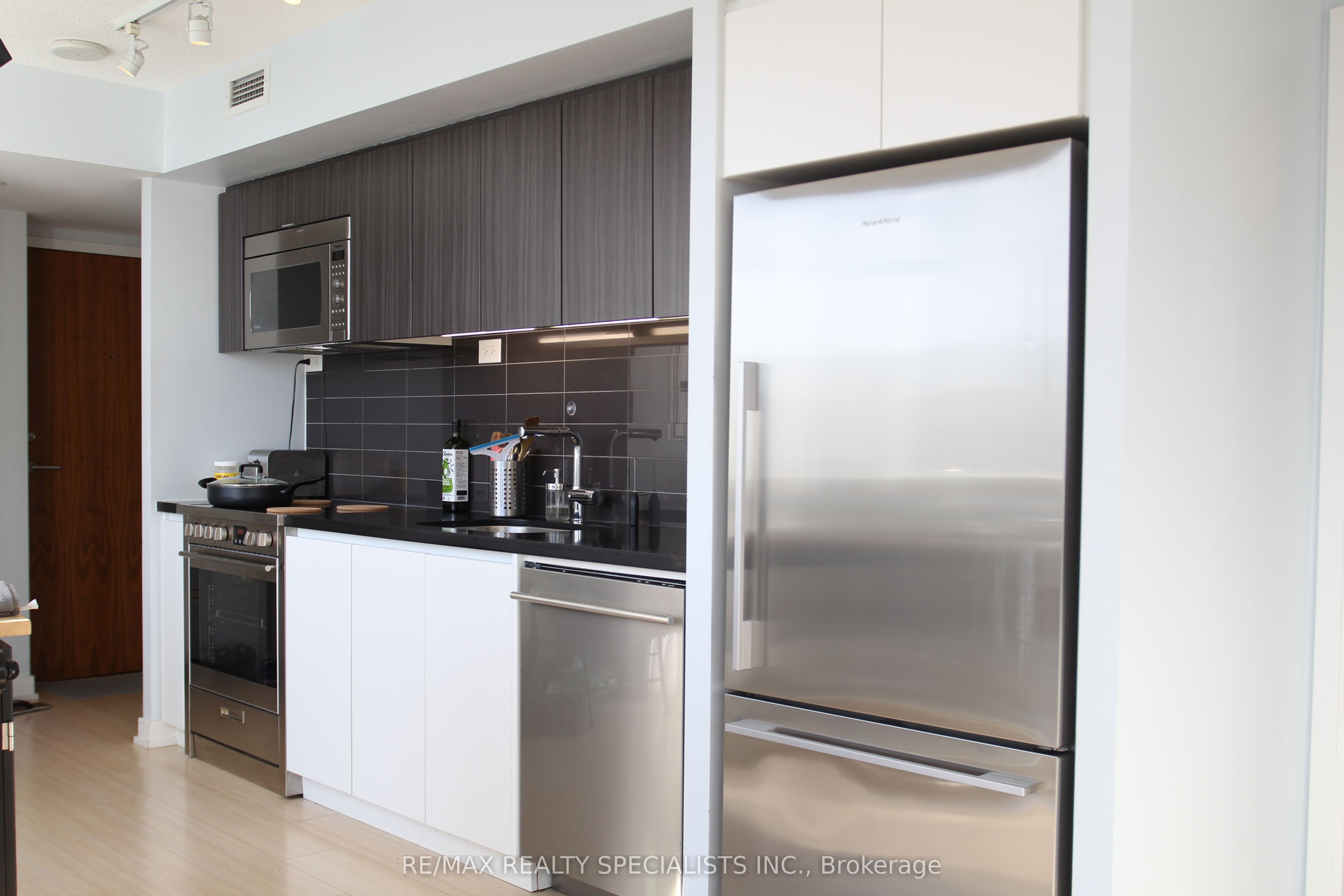 75 Queens Wharf Road 707