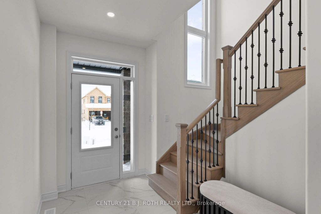 Photo of 2974 Monarch Drive, Orillia, ON L3V 8M8 (MLS # S12762830)