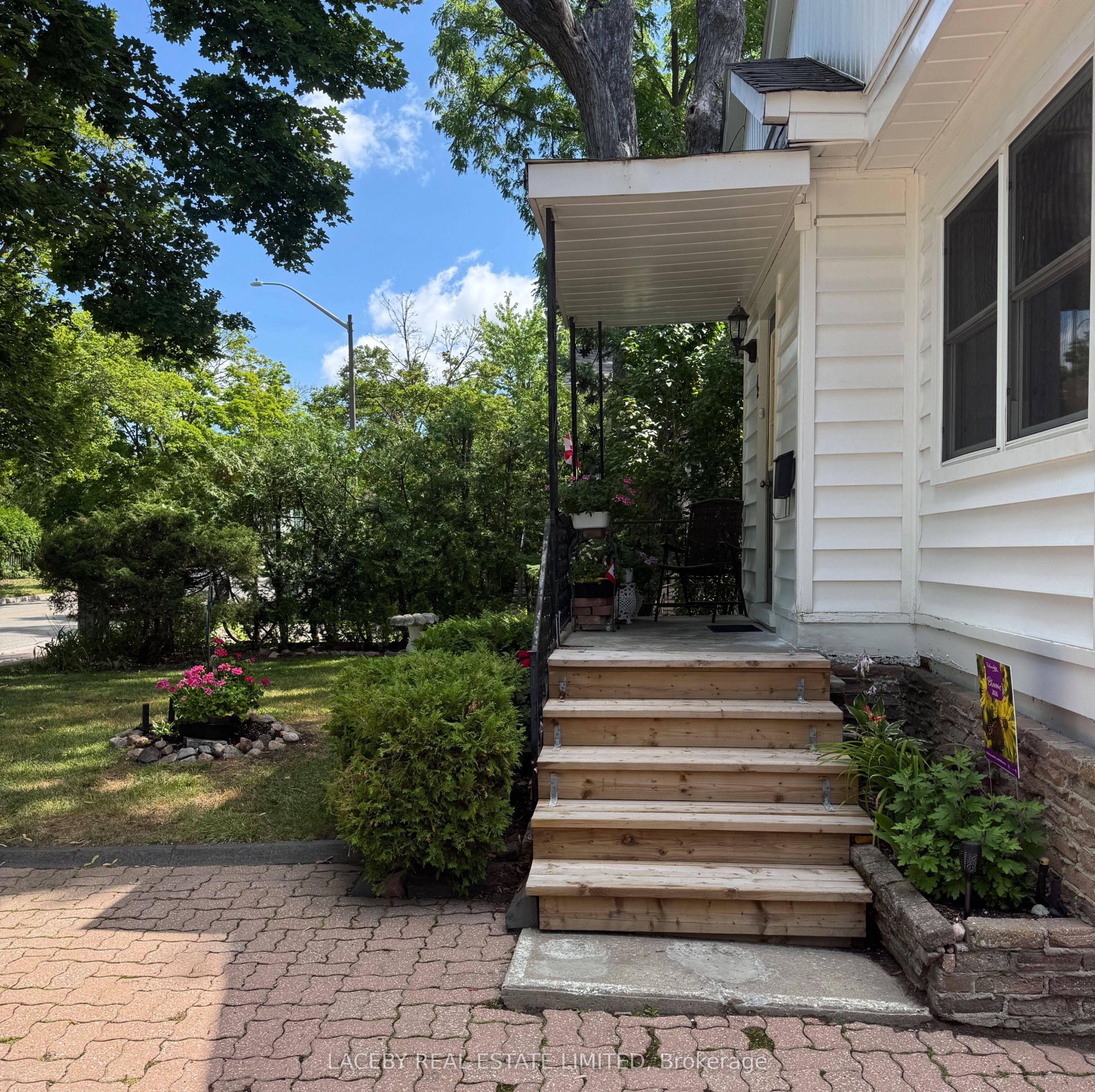 82 Mill Street