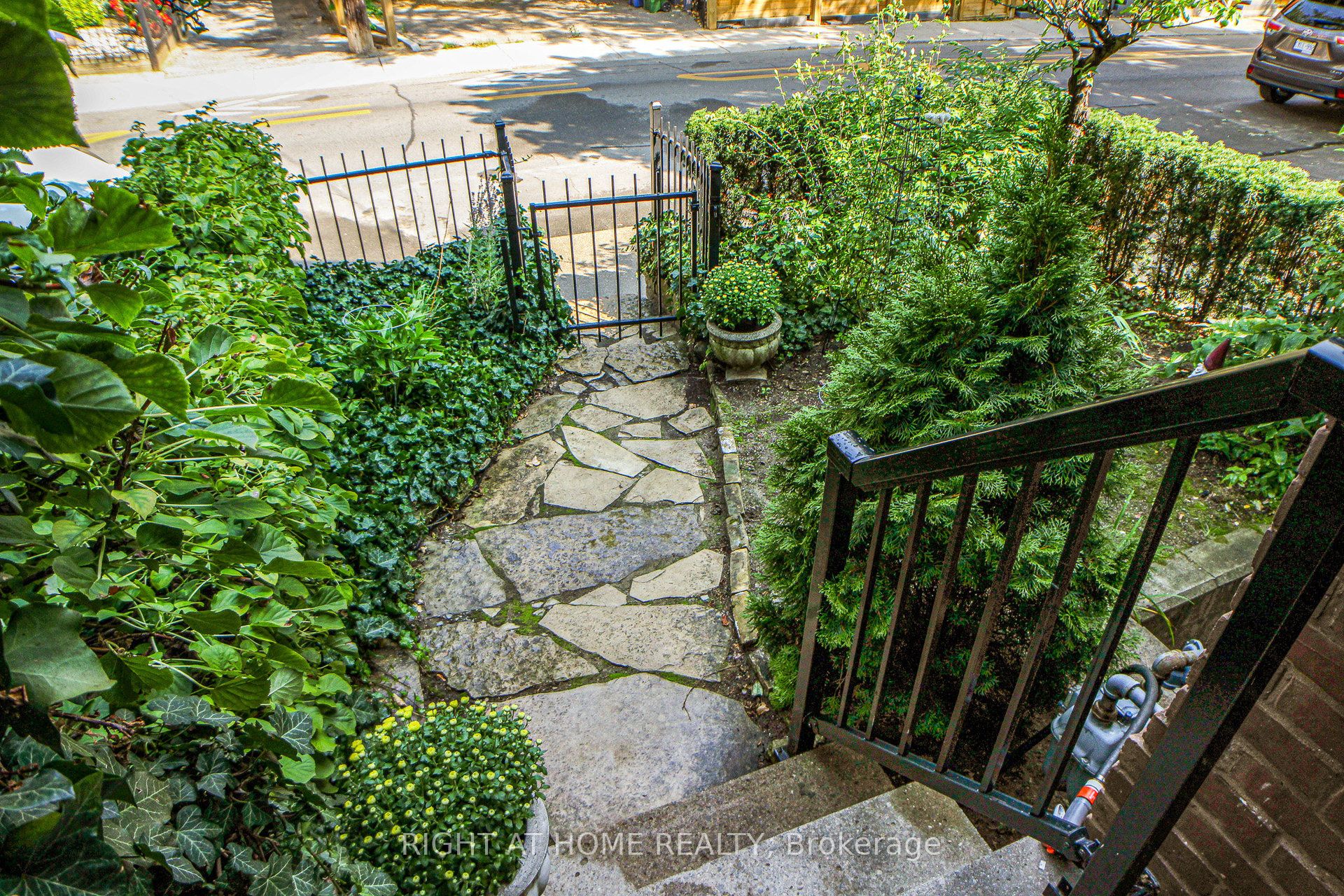 440 Sackville Street