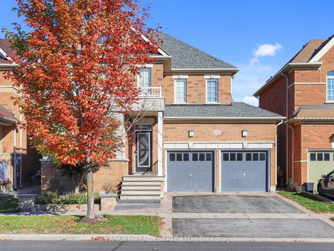 104 Rizal Avenue Markham ON L6B 0E4