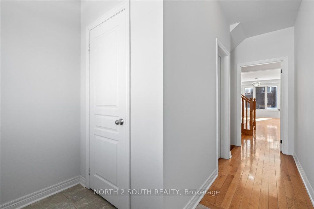 Photo of 17 Gower Drive, Aurora, ON L4G 0V9 (MLS # N12821380)